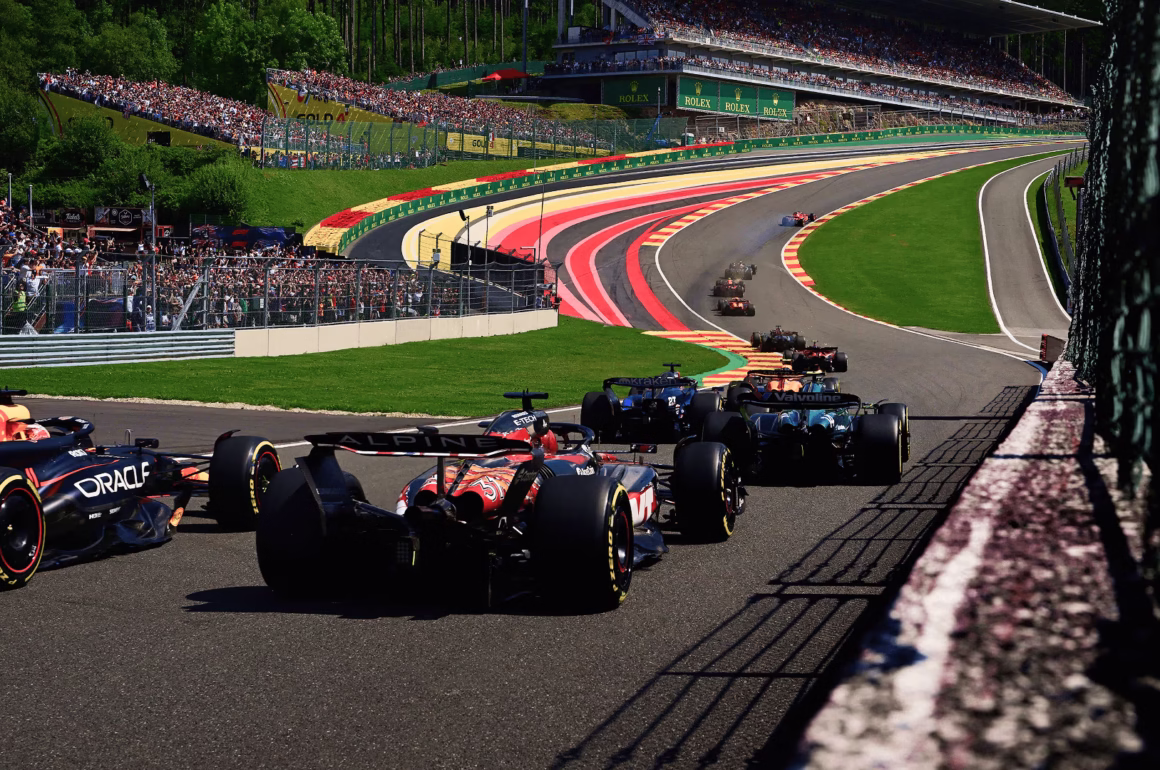 Beļģijas Grand Prix Formula 1 leģenda No slapjiem dramatiskajiem brīžiem līdz hibrīdu ērai