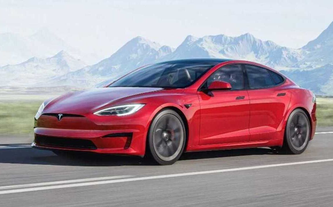Dārgākais Tesla S Plaid modelis