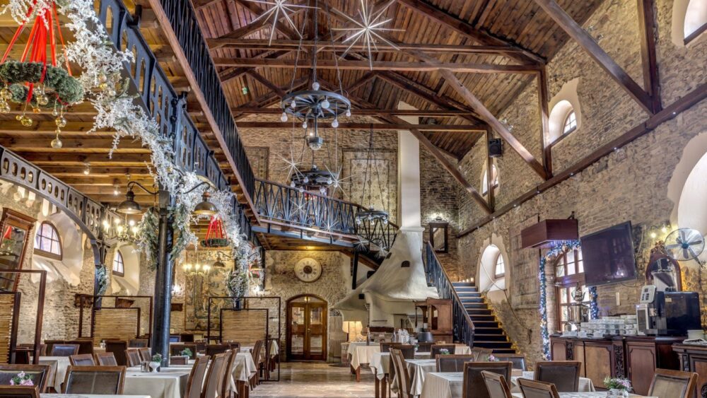 Manor House viesnīca svinību zāle