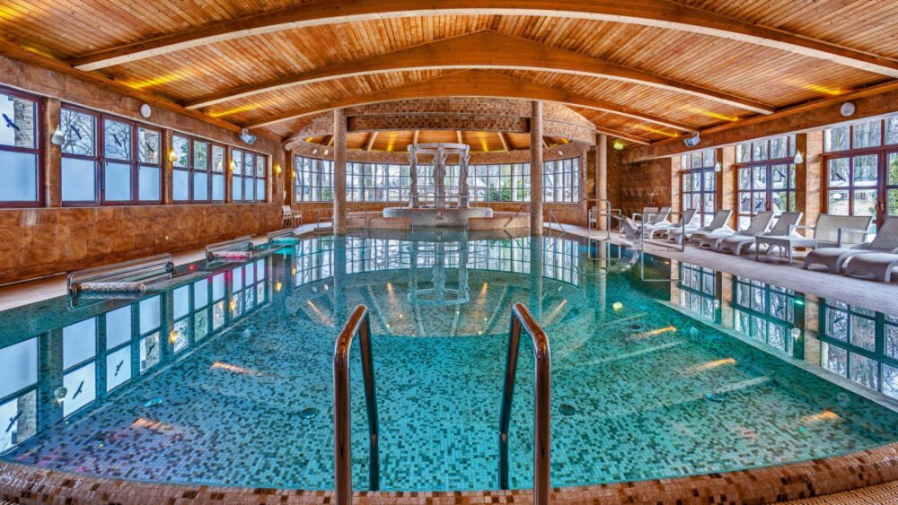 Manor House viesnīcas baseins