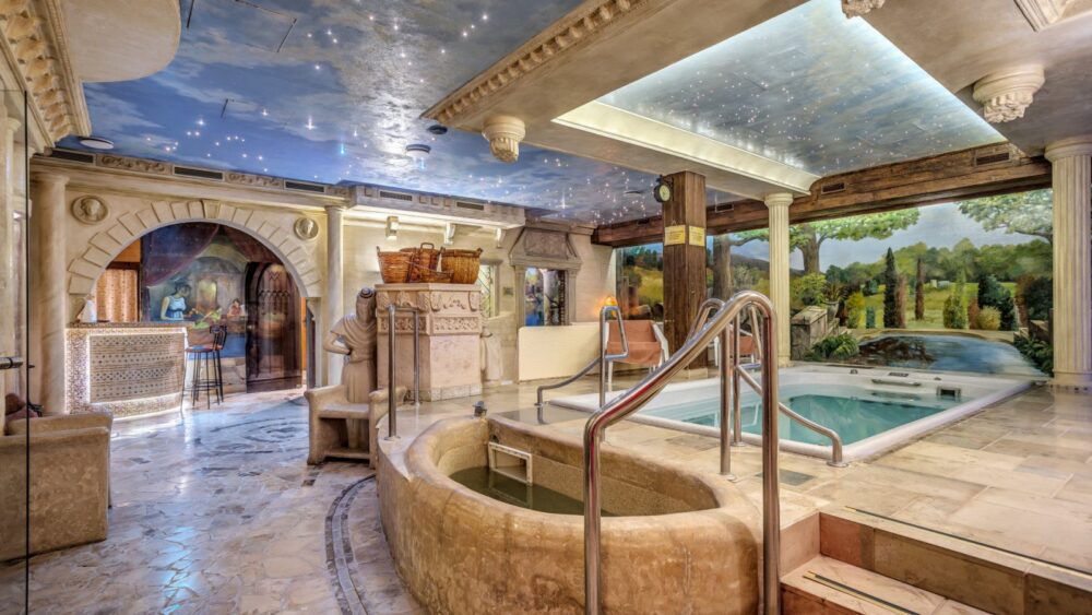 Viesnīca Manor House