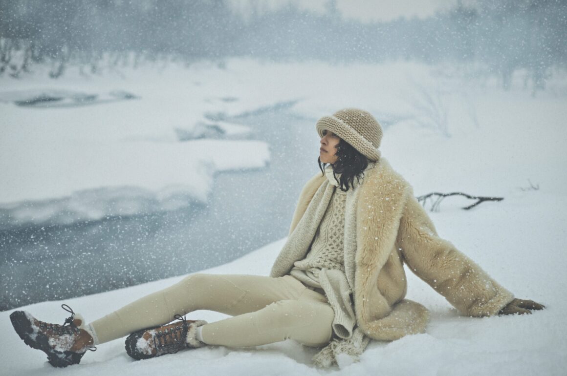 Kādas cepures viņai izvēlēties slēpošanas trasē?