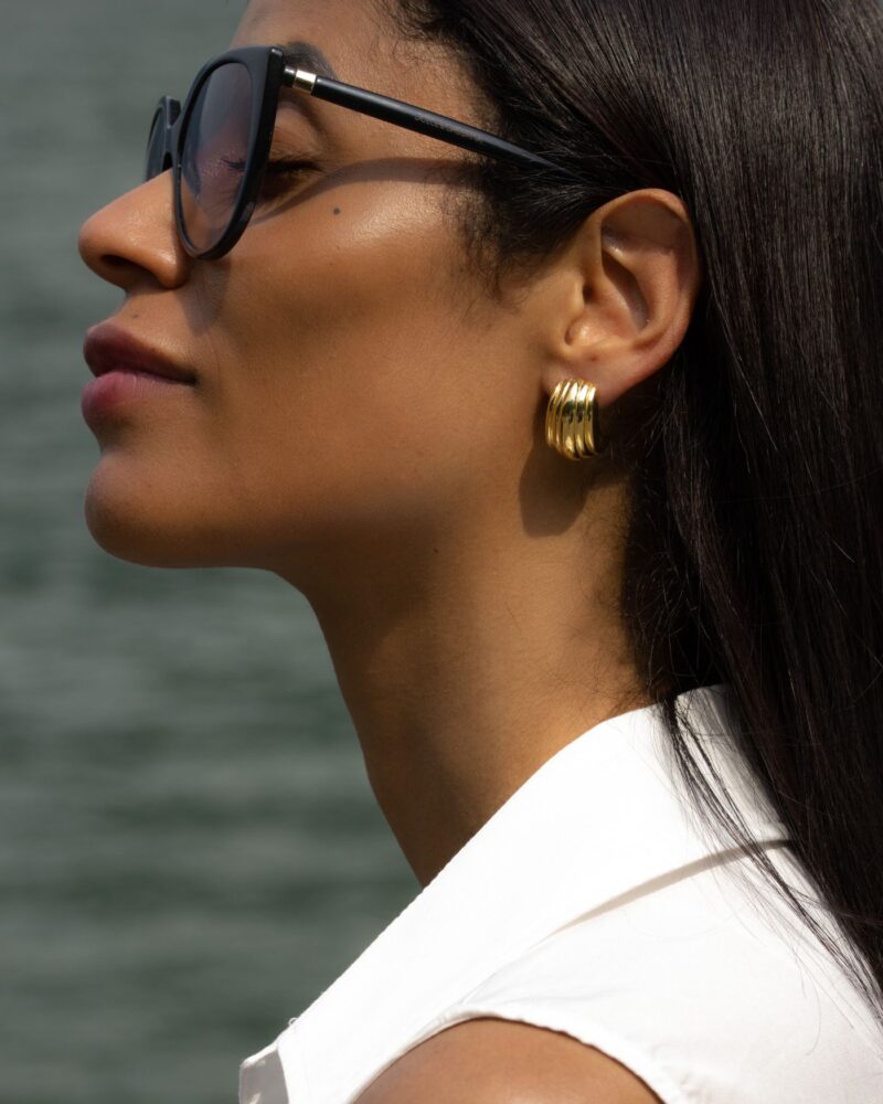 Kas izceļ Leis rotaslietas