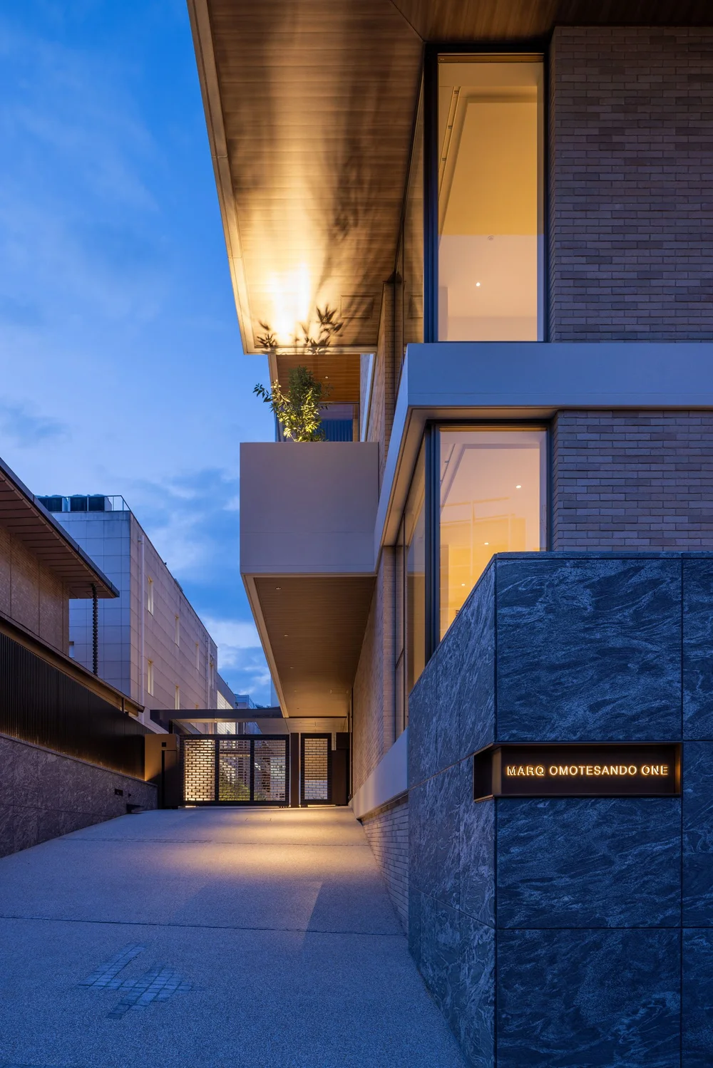 Marq Omotesando One Blogs