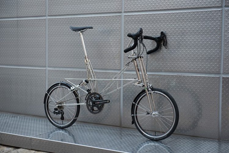 Moulton velosipēds Kam Tas Ir Domāts