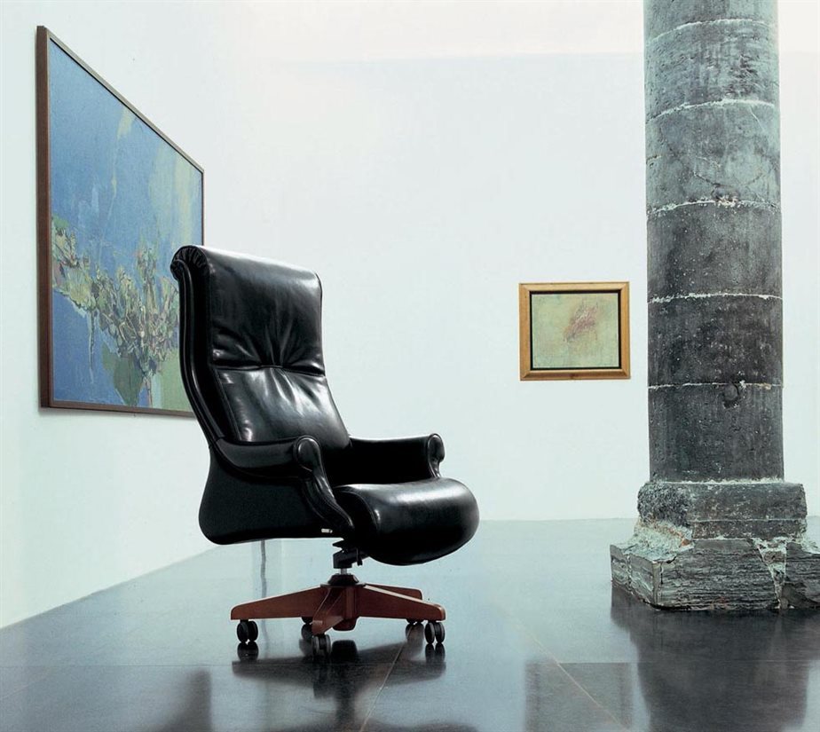 Kāds krēsls birojam G8